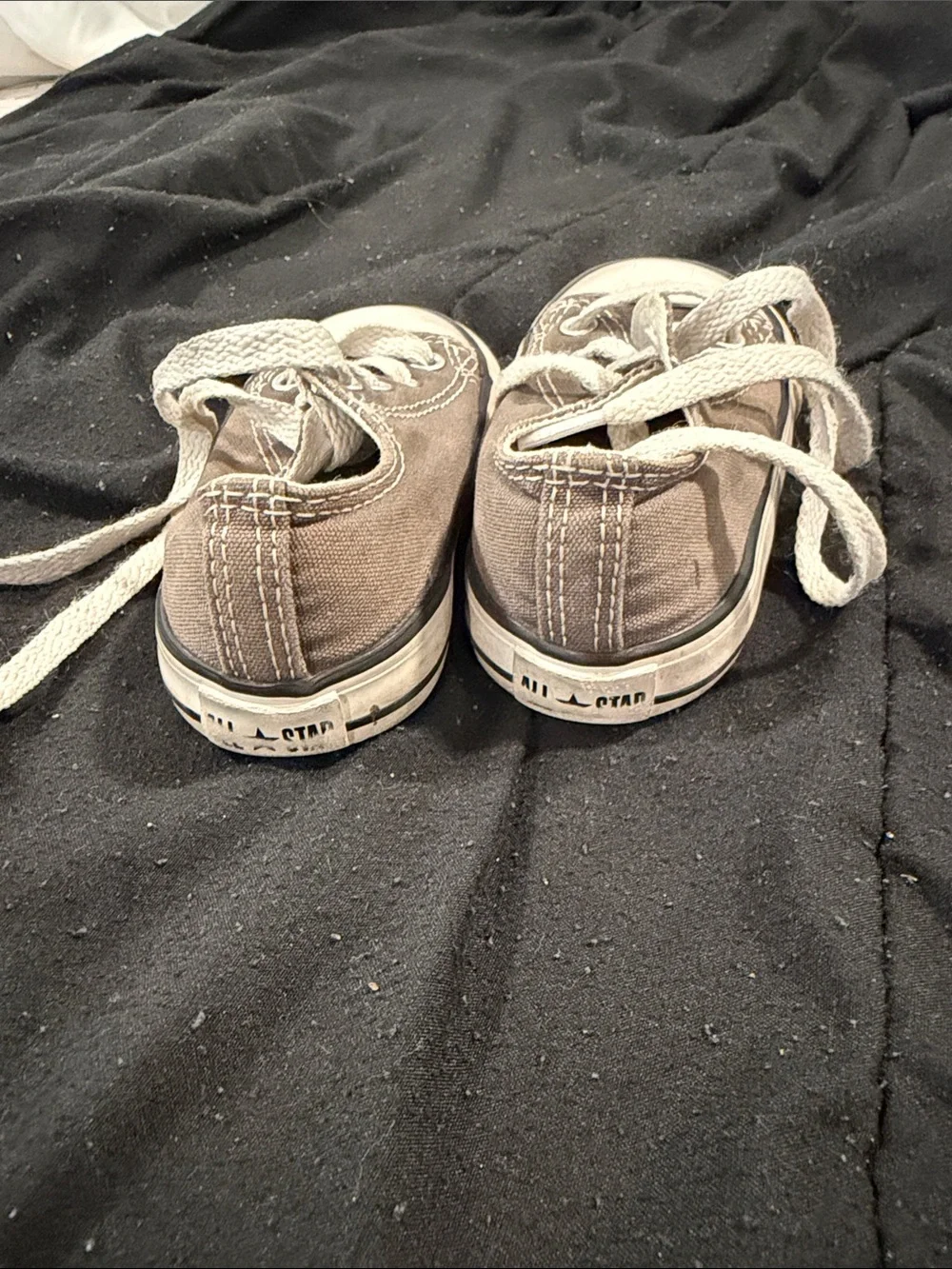 Kids Casual Canvas Lace-Up Sneakers in grey/brown size toddler 5 converse